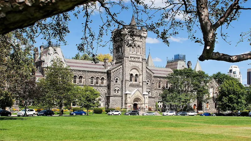toronto üniversite