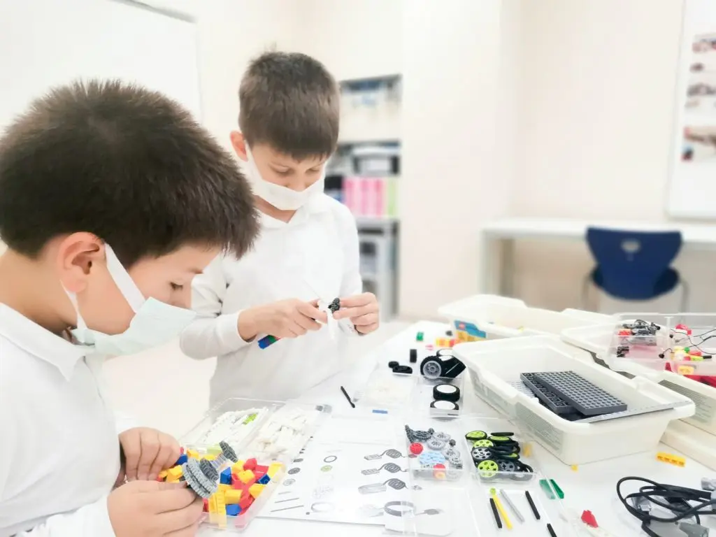 STEM Eğitimi Öğrencilere Ne Kazandırır
